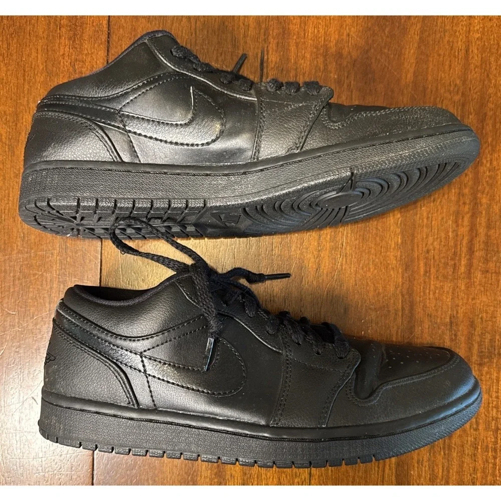 Nike Air Jordan 1 Low Triple Black 553558-017 Men's Size 8 Leather Sneakers